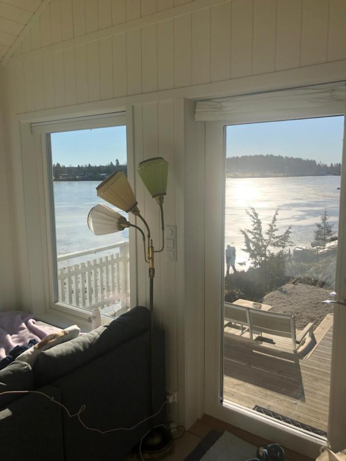 Lyseren Waterfront Cabin Omberg Eksteriør billede