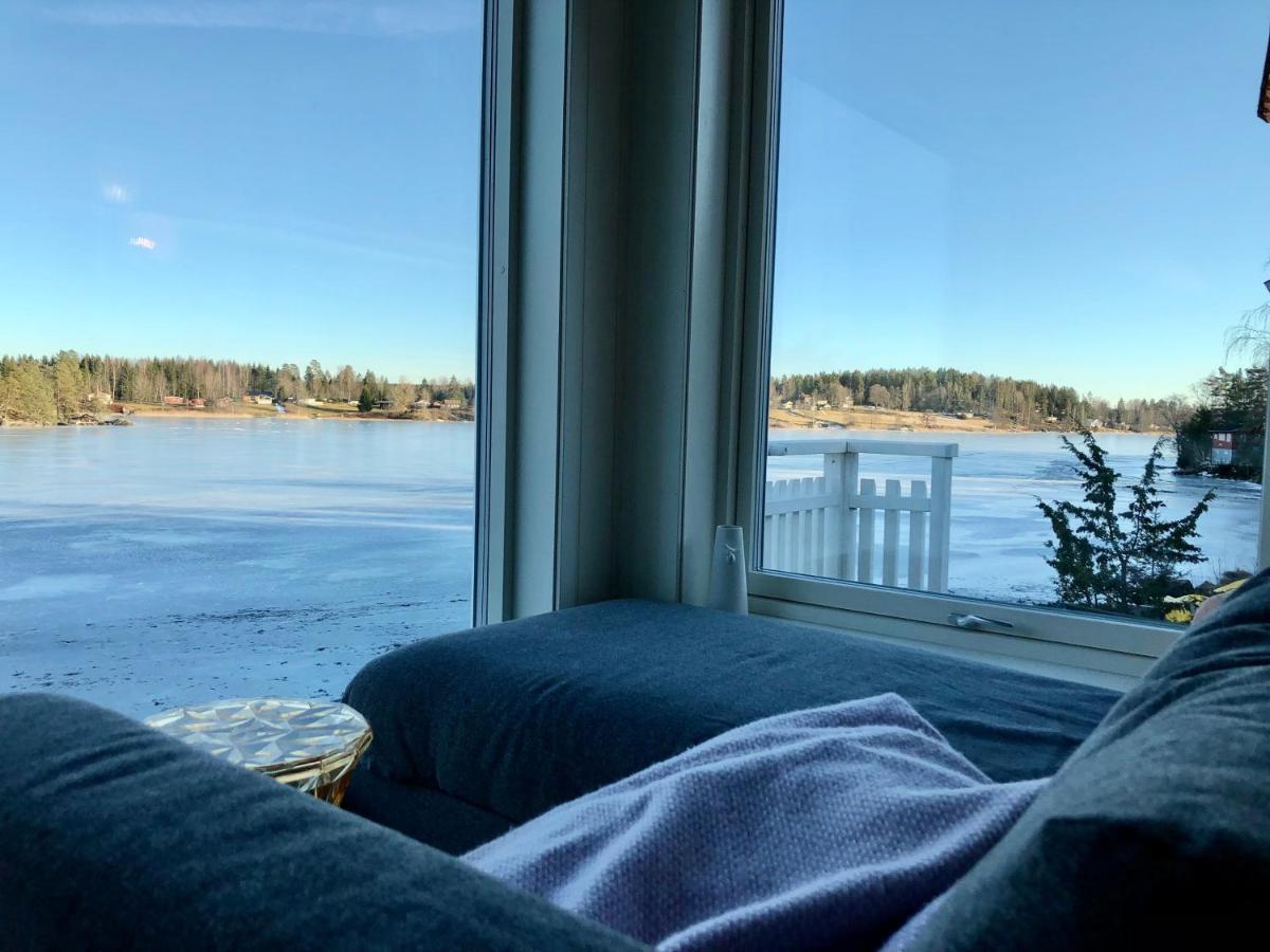 Lyseren Waterfront Cabin Omberg Eksteriør billede